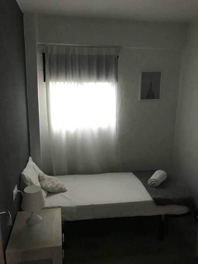 Bonito Apartamento, Confortable Y Bien Comunicado Appartement Valencia Buitenkant foto